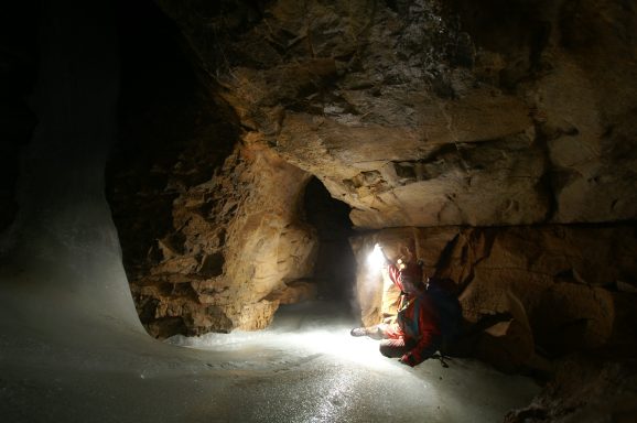 Eishöhle