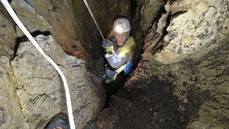Alex im Schacht